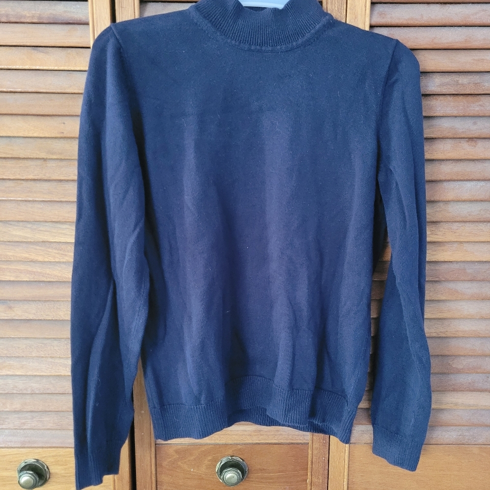 Northern Reflections Mock Neck